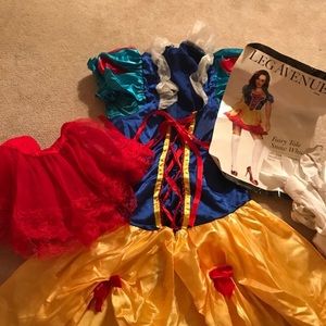 Snow White halloween costume
